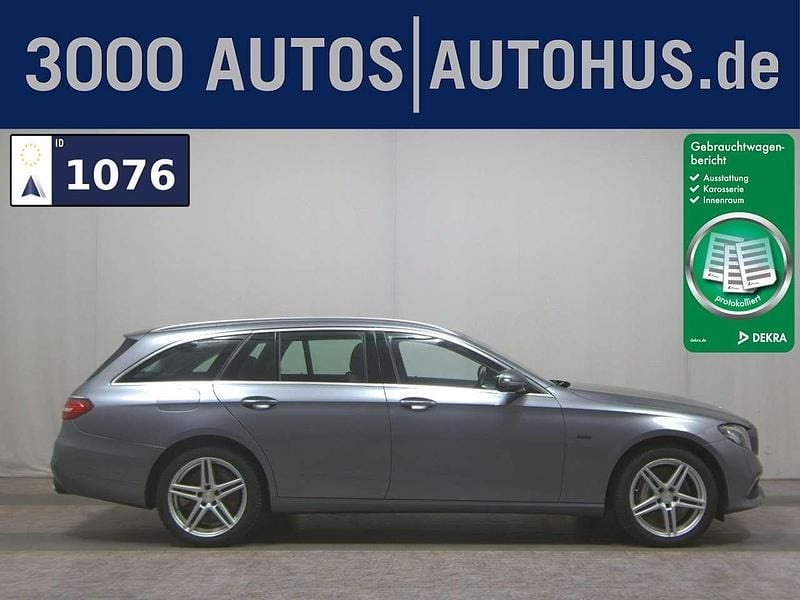 Grau Gebraucht 2020 Mercedes E300 Avantgarde Kombi | 20.480 € (Superpreis) - Bild 1/4
