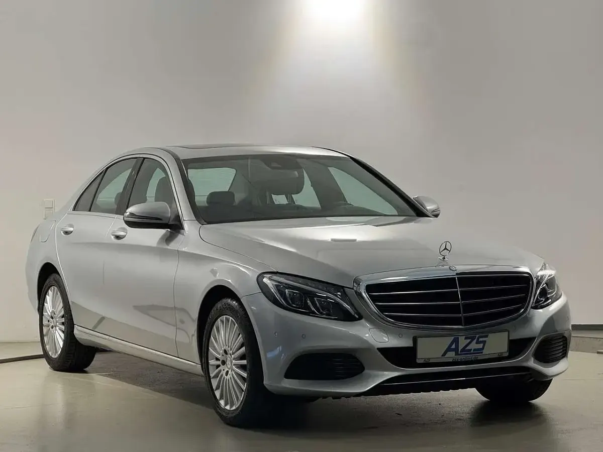 Gebraucht Mercedes C180 Exclusive 156 PS (114 kW) 2016 Iridiumsilber  metalliclack Limousine