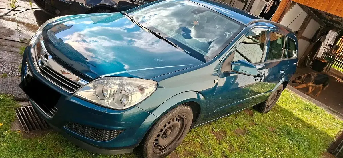 Gebraucht Opel Astra 140 PS (102 kW) 2007 Grün Kombi