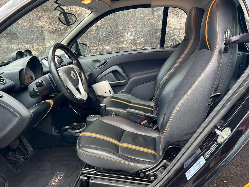 Gebraucht Smart ForTwo Coupé 71 PS (52 kW) 2011 Orange Coupé