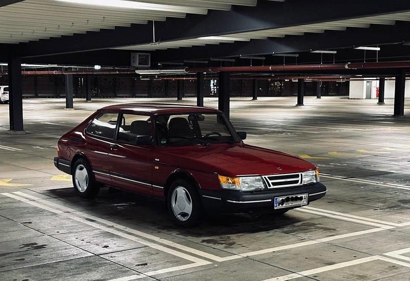 Rot Gebraucht 1988 Saab 900 Kleinwagen | 10.500 € - Bild 1/4