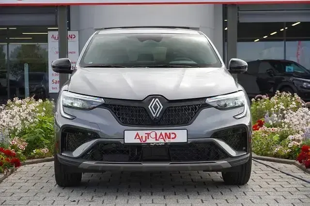 Neu Renault Arkana 140 PS (102 kW) 2026 Grau SUV