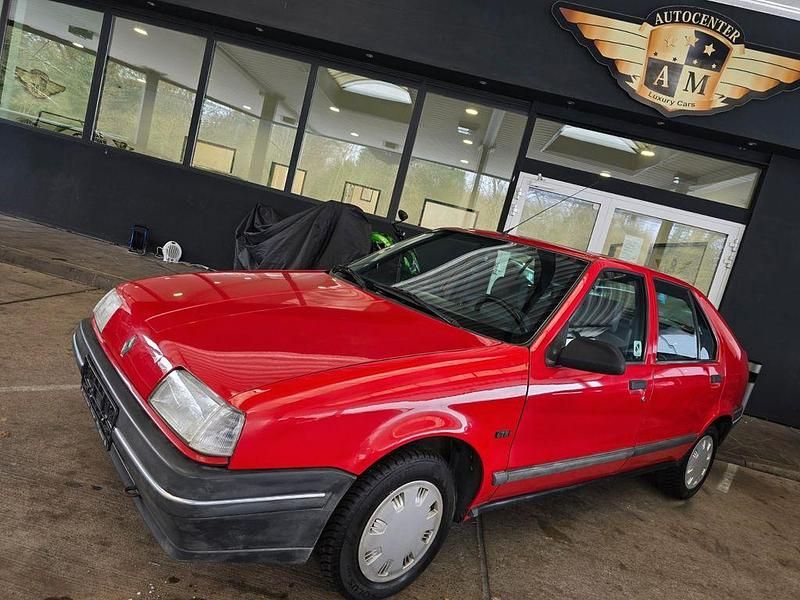 Gebraucht Renault 19 58 PS (42 kW) 1991 Rot Limousine