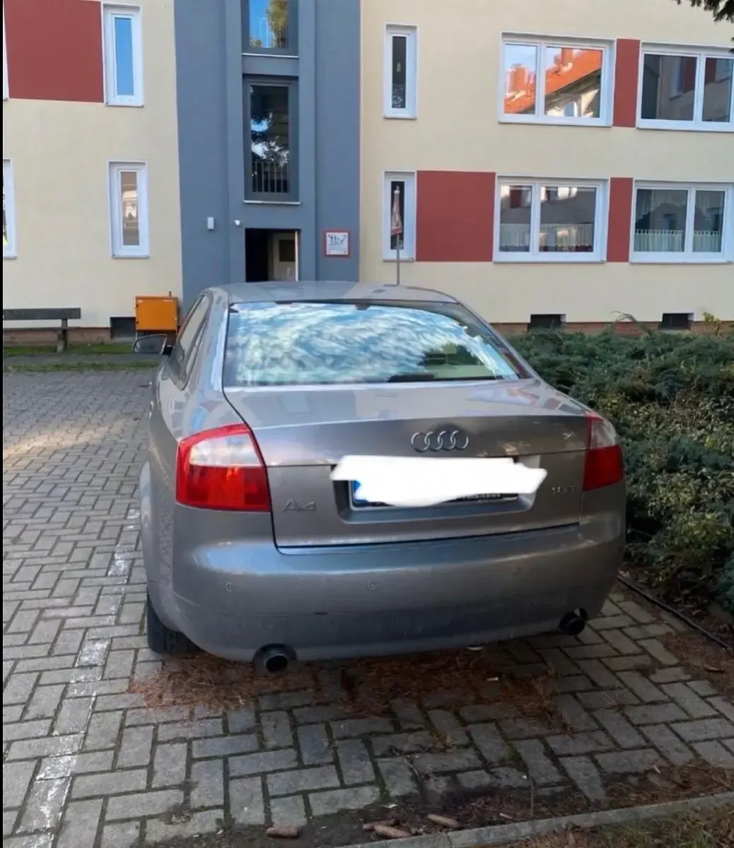 Gebraucht Audi A4 163 PS (119 kW) 2004 Grau Limousine