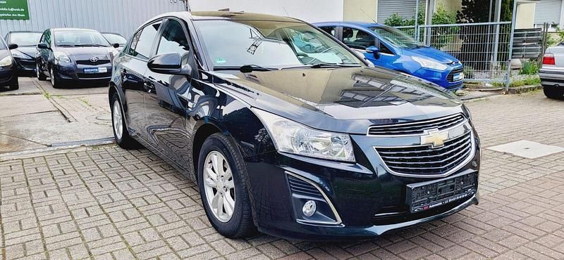 Schwarz Gebraucht 2012 Chevrolet Cruze LT Kleinwagen | 2.990 € (Fairer Preis) - Bild 1/4