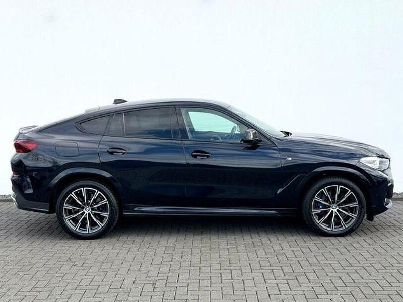 Gebraucht BMW X6 Sport Line 340 PS (250 kW) 2022 Carbonschwarz (metallic) SUV