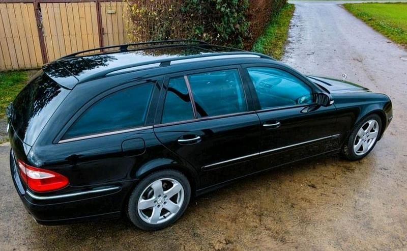 Second-hand Mercedes E350 272 CP (200 kW) 2005 Negru Break
