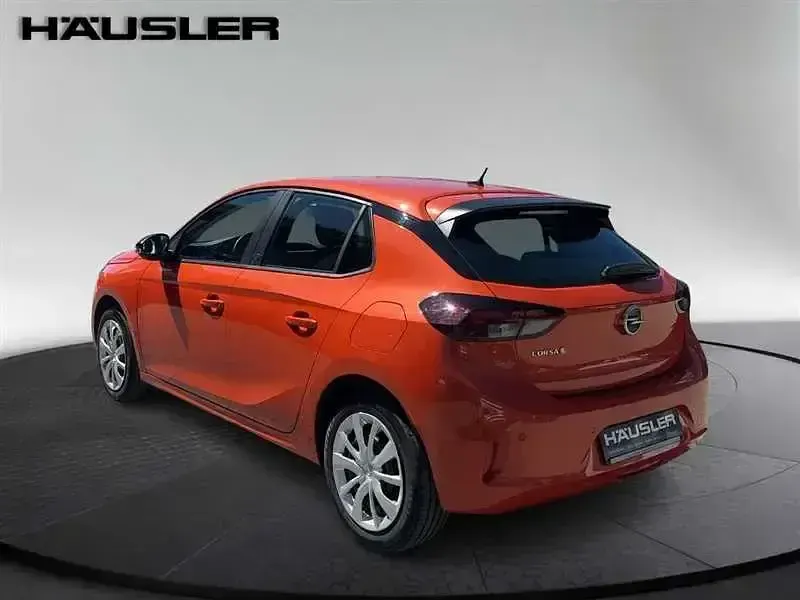 Używany Opel Corsa-e Edition 100 kW (136 KM) 2022 Pomarańczowy Hatchback