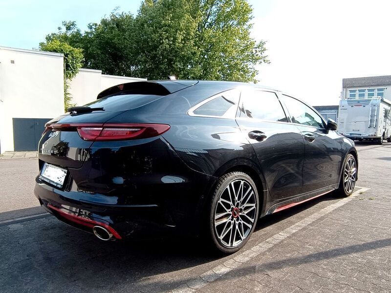 Schwarz Gebraucht 2024 Kia ProCeed Kleinwagen | 29.399 € (Guter Preis) - Bild 1/4