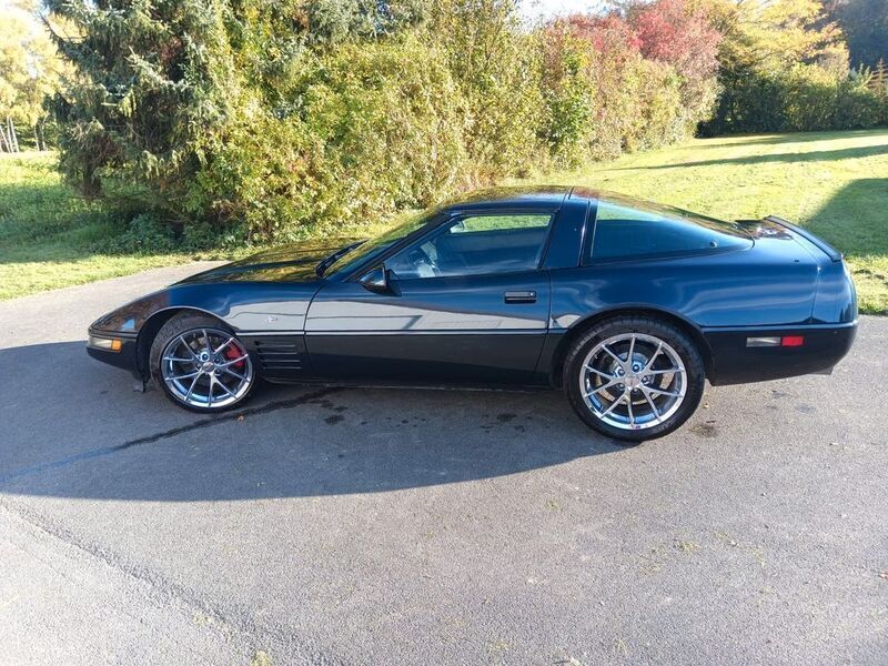 Schwarz Gebraucht 1993 Corvette C4 Coupé | 21.950 € - Bild 1/4