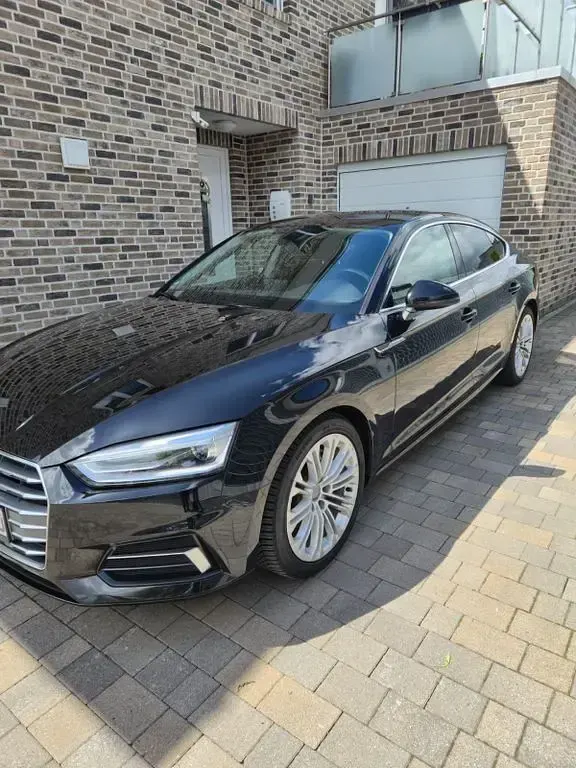 Gebraucht Audi A5 Sport 190 PS (139 kW) 2019 Schwarz Coupé