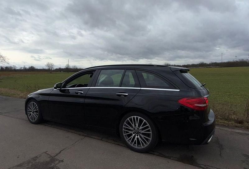 Gebraucht Mercedes C220 AMG 170 PS (125 kW) 2014 Schwarz Kombi