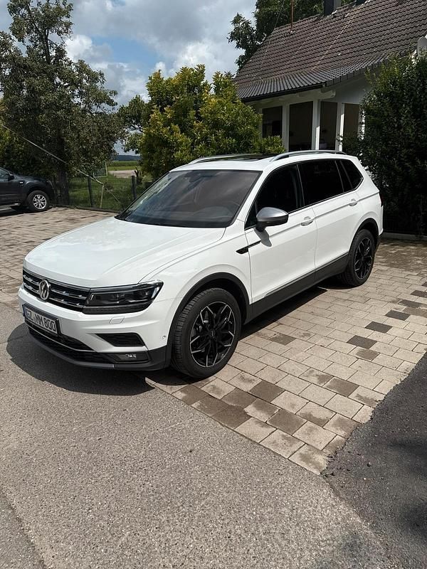 Weiß Gebraucht 2020 VW Tiguan Allspace SUV | 27.500 € (Superpreis) - Bild 1/4