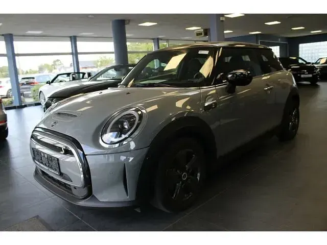 Gebraucht Mini Cooper S Essential 135 kW (184 PS) 2022 Kleinwagen