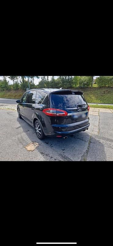 Second-hand Ford S-MAX S 200 CP (147 kW) 2012 Negru Monovolum