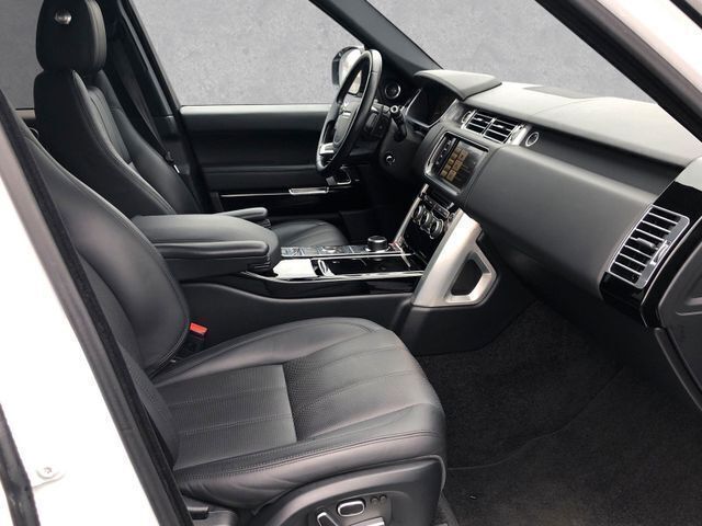 Gebraucht Land Rover Range Rover Vogue 340 PS (250 kW) 2015 Fuji white SUV