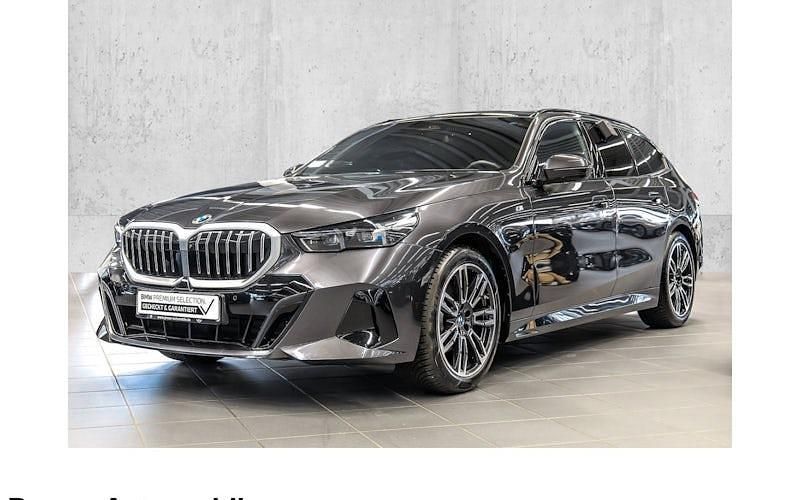 Gebraucht BMW 520 Comfort Edition 197 PS (144 kW) 2025 Grau Kombi