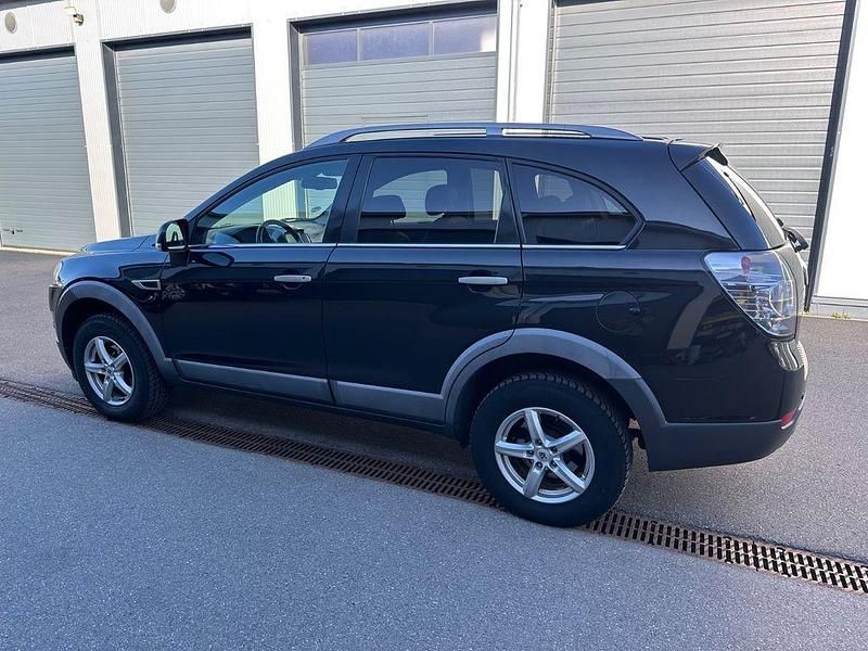 Gebraucht Chevrolet Captiva LT 184 PS (135 kW) 2012 Schwarz SUV