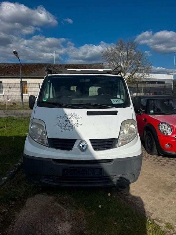 Gebraucht Renault Trafic 90 PS (66 kW) 2008 Weiß Van / Kleinbus