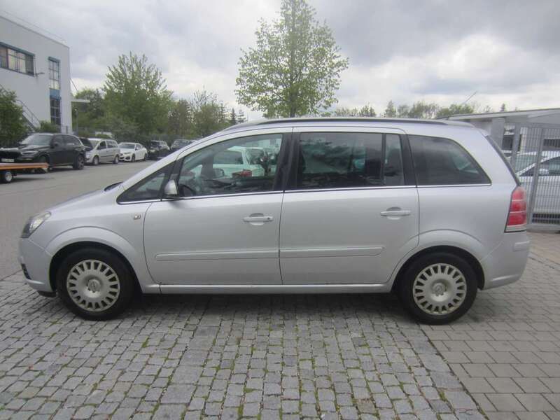 Starsilber iii m2 Gebraucht 2007 Opel Zafira Edition Van / Kleinbus | 1.000 € (Superpreis) - Bild 1/4