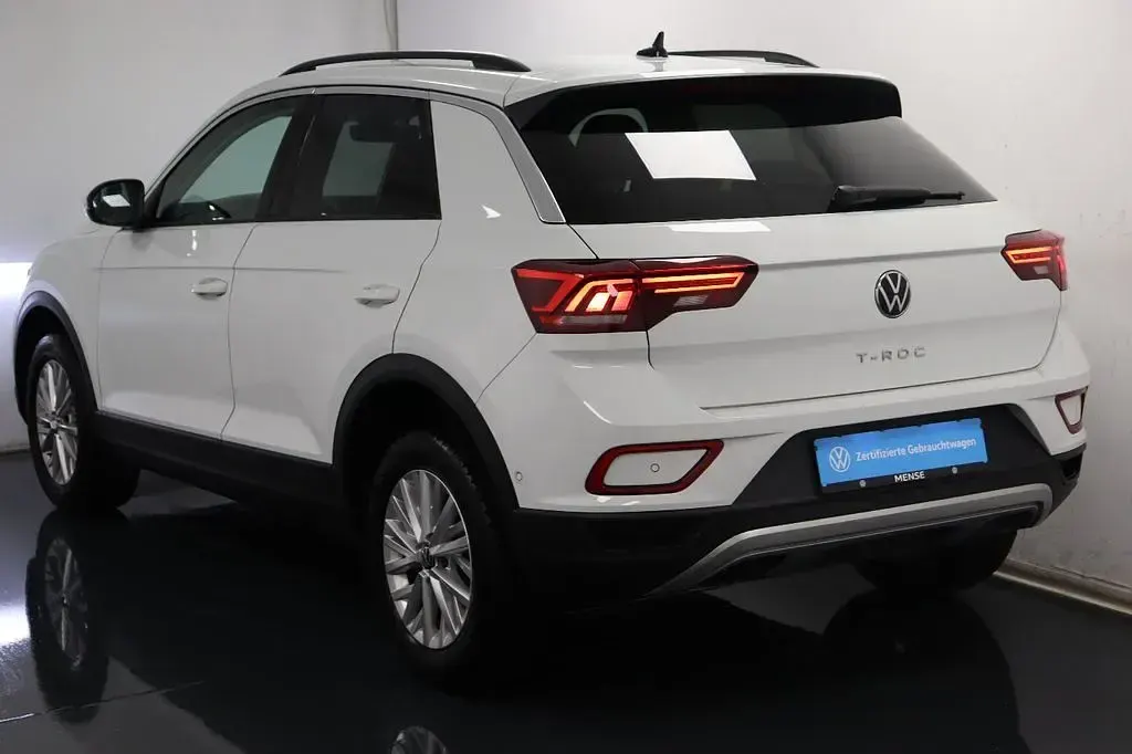 Gebraucht VW T-Roc Life 116 PS (85 kW) 2024 Pure white SUV