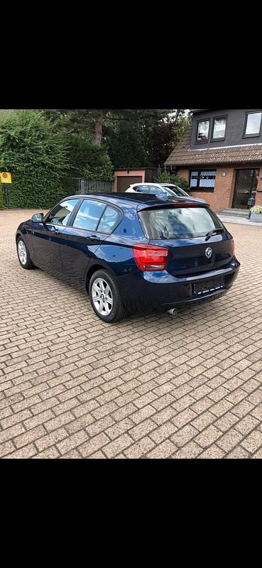 Gebraucht BMW 116 116 PS (85 kW) 2011 Blau Kleinwagen