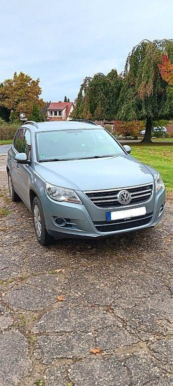 Grau Gebraucht 2010 VW Tiguan Trendline SUV | 6.500 € (Guter Preis) - Bild 1/4