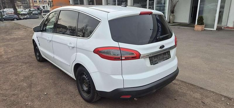Gebraucht Ford S-MAX Titanium 163 PS (119 kW) 2011 Frostweiß Van / Kleinbus