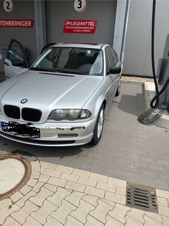 Silber Gebraucht 2000 BMW 318 Limousine | 2.998 € (Fairer Preis) - Bild 1/4