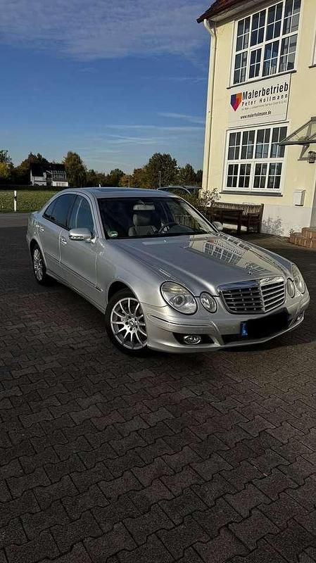 Grau Gebraucht 2008 Mercedes E280 Elegance Limousine | 8.400 € (Etwas zu teuer) - Bild 1/4
