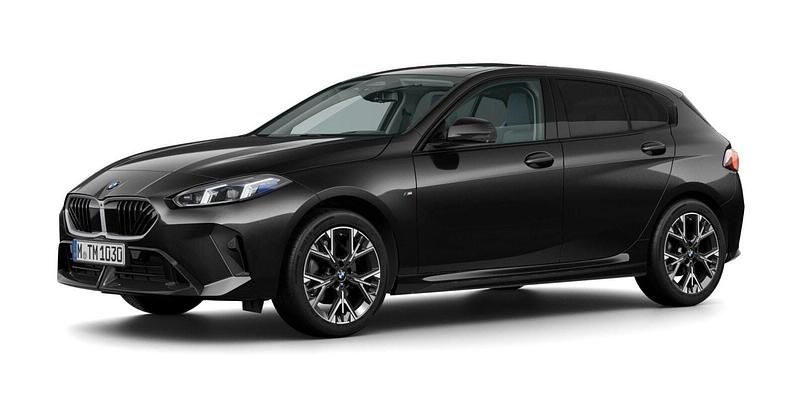 Schwarz Gebraucht 2025 BMW 118 Shadowline Kleinwagen | 33.699 € (Fairer Preis) - Bild 1/4