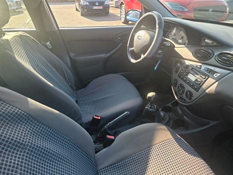 Second-hand Ford Focus 131 CP (96 kW) 2003 Gri Break