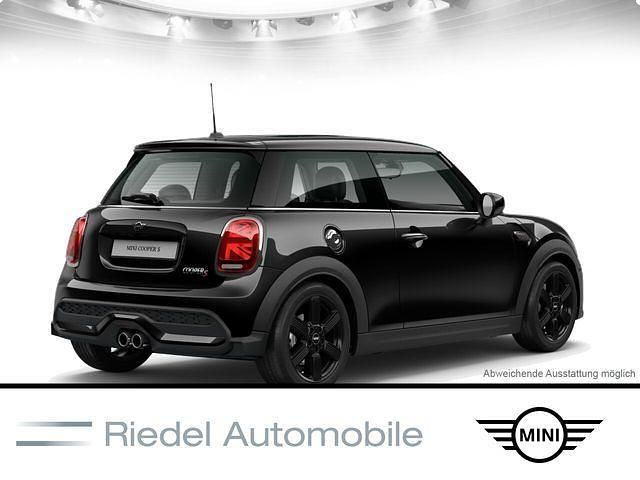 Gebraucht Mini Cooper S Classic 178 PS (130 kW) 2021 Schwarz Kleinwagen