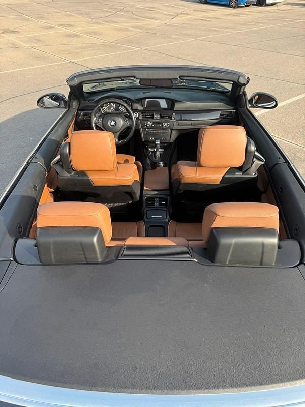 Gebraucht BMW 325 Cabriolet 218 PS (160 kW) 2008 Grau Cabrio