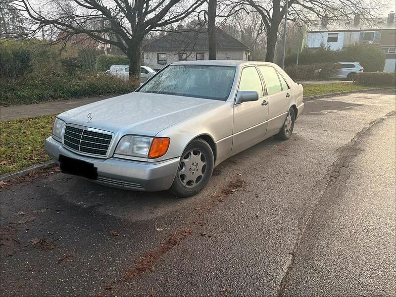 Silber Gebraucht 1993 Mercedes 400 Limousine | 12.000 € - Bild 1/4