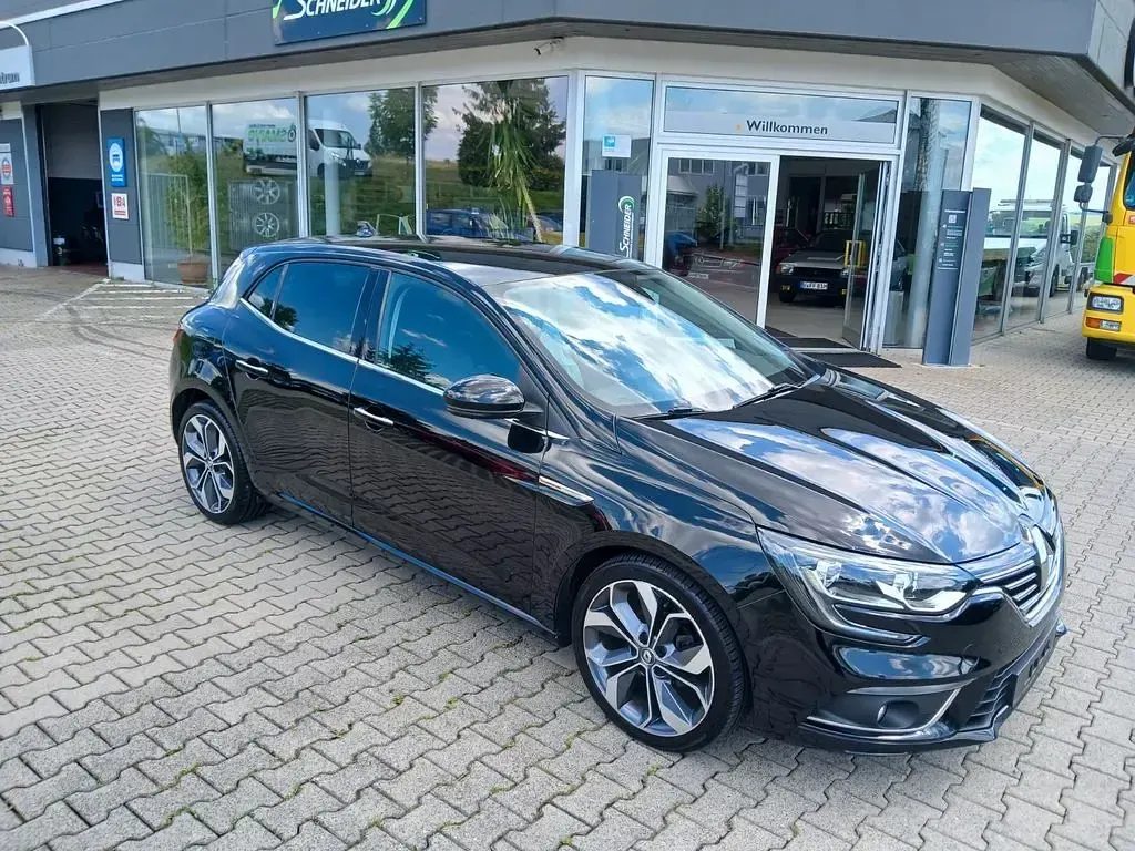 Gebraucht Renault Mégane Intens 73 PS (53 kW) 2018 Schwarz Limousine