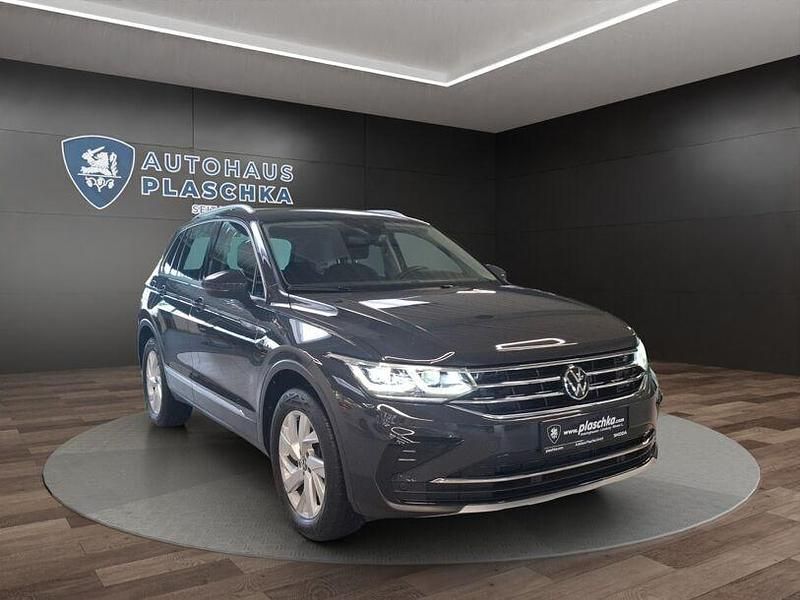 Gebraucht VW Tiguan Elegance 190 PS (139 kW) 2022 Uranograu SUV