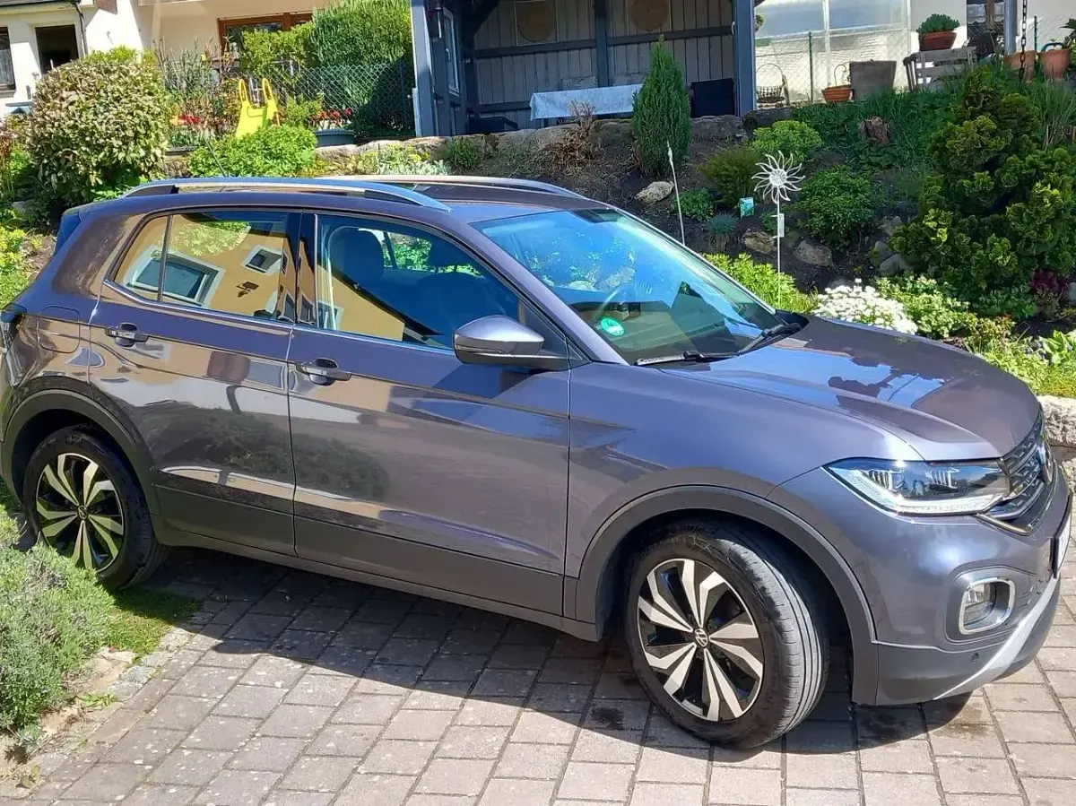Gebraucht VW T-Cross Style 110 PS (80 kW) 2023 Grau SUV