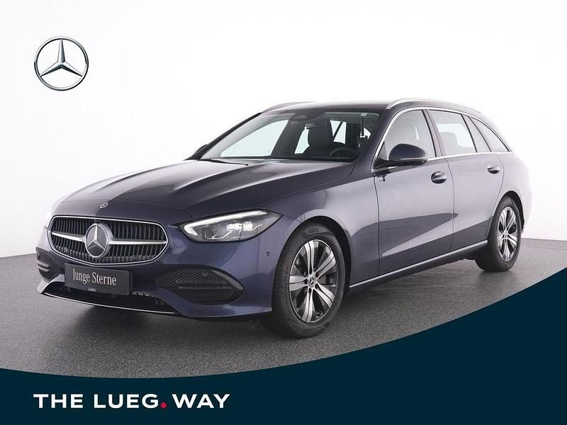 Blau metalliclack sodalithblau Gebraucht 2024 Mercedes C200 Avantgarde Kombi | 37.685 € (Guter Preis) - Bild 1/4