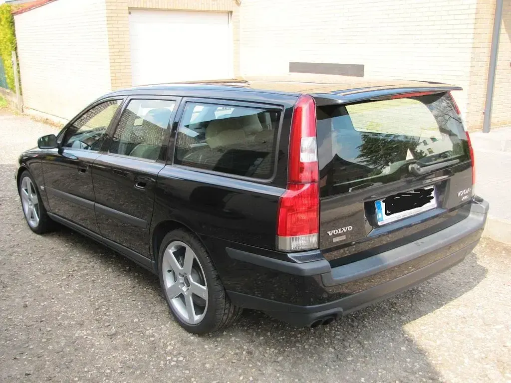 Używany Volvo V70 299 KM (219 kW) 2004 Czarny Kombi