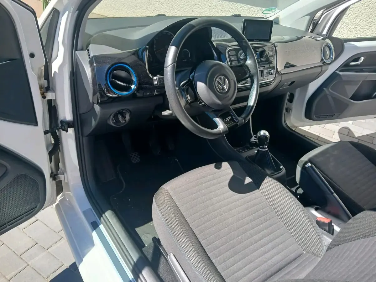 Gebraucht VW up! 60 PS (44 kW) 2014 Weiß Kleinwagen
