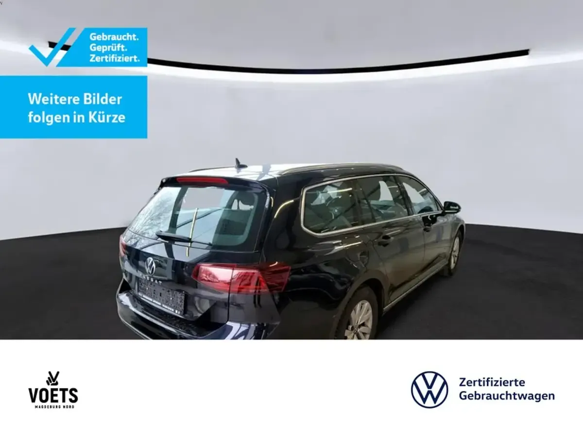 Gebraucht VW Passat Elegance 200 PS (147 kW) 2022 Schwarz Kombi