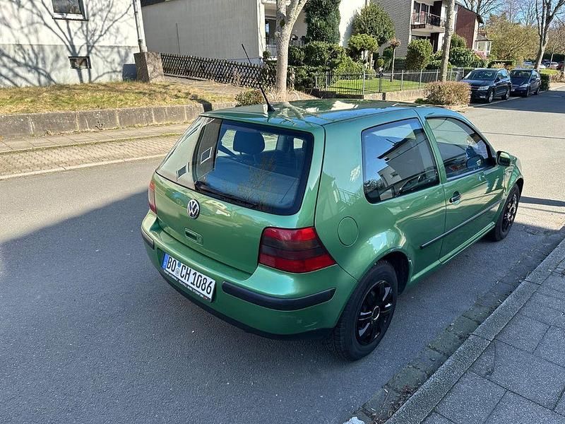 Gebraucht VW Golf III Basis 101 PS (74 kW) 1999 Grün Limousine