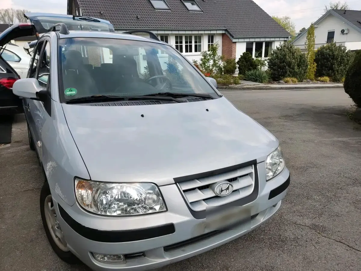 Second-hand Hyundai Matrix 101 CP (74 kW) 2005 Argintiu Monovolum