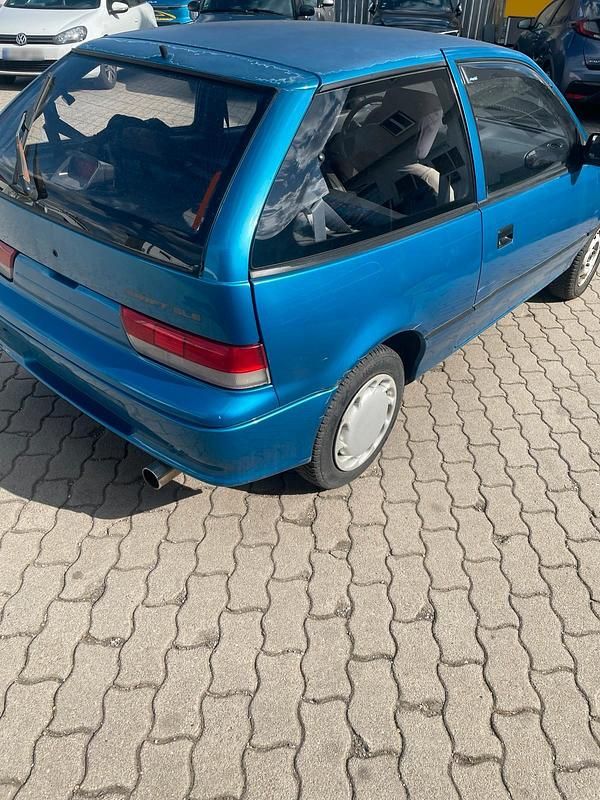 Brugt Suzuki Swift 53 HK (38 kW) 1999 Blå Hatchback