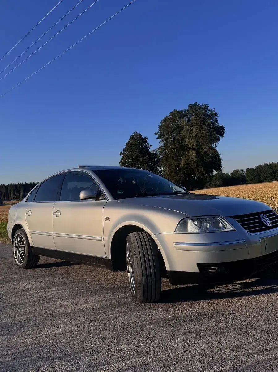 Gebraucht VW Passat Highline 150 PS (110 kW) 2001 Silber Limousine