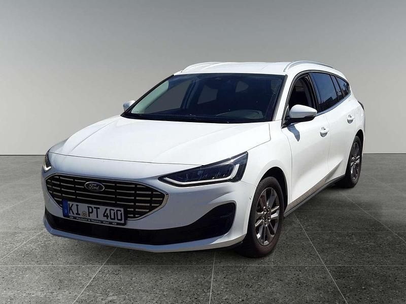 Frostweiß Gebraucht 2025 Ford Focus Titanium S Kombi | 27.600 € (Fairer Preis) - Bild 1/4
