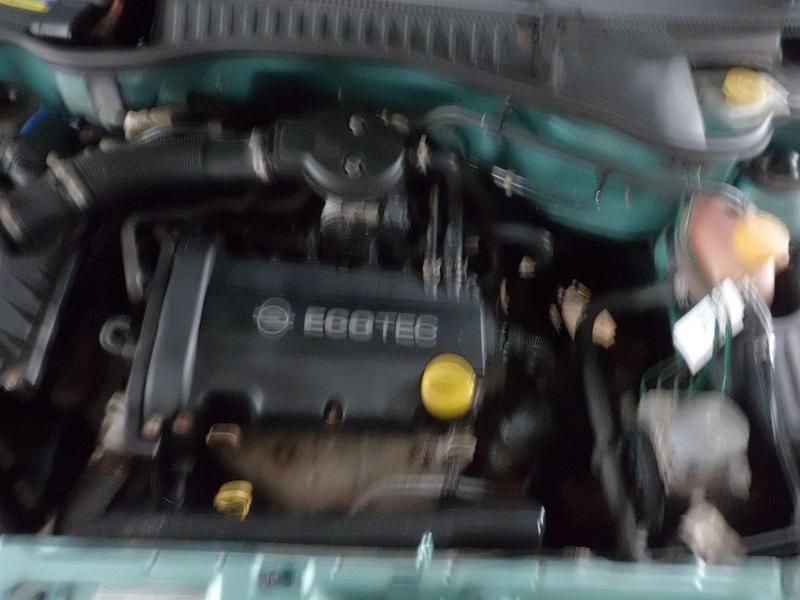 Gebraucht Opel Corsa 75 PS (55 kW) 2004 Grün Kleinwagen