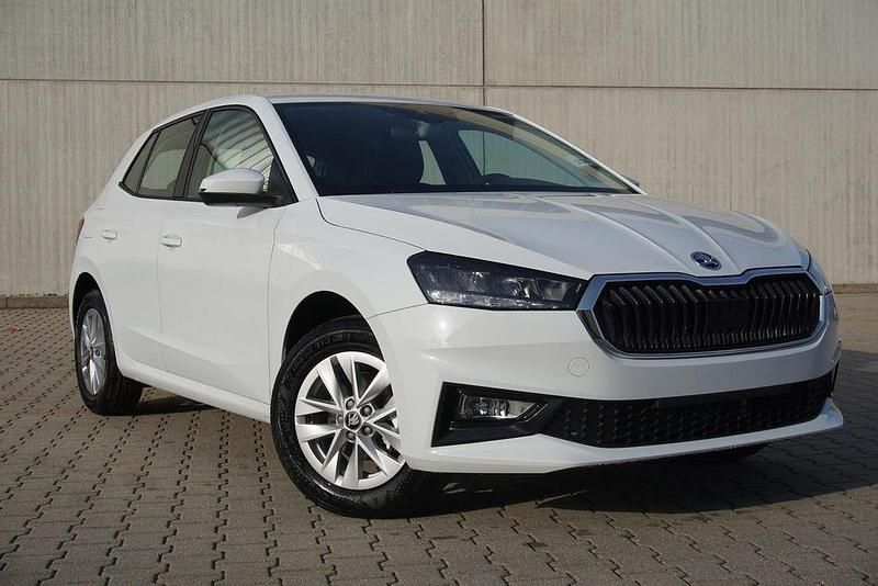 Neu Skoda Fabia 95 PS (69 kW) 2026 Moon weiß metallic Kleinwagen