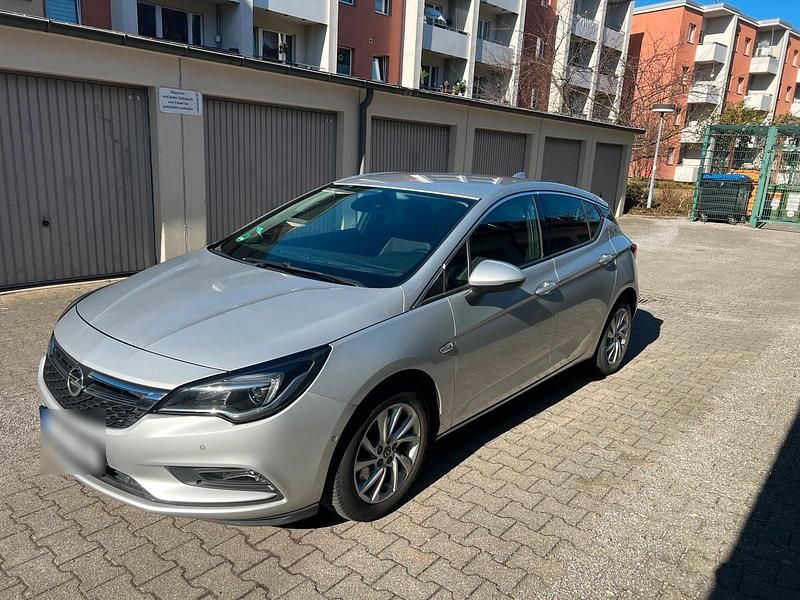 Gebraucht Opel Astra 136 PS (100 kW) 2017 Silber Kleinwagen
